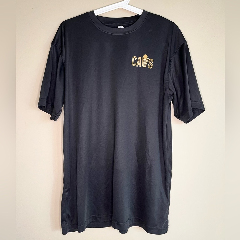 Vintage Cleveland Cavs shirt